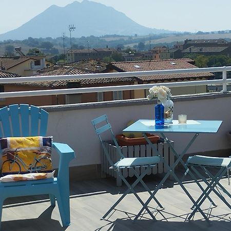 Casetta La Terrazza Civita Castellana Bagian luar foto