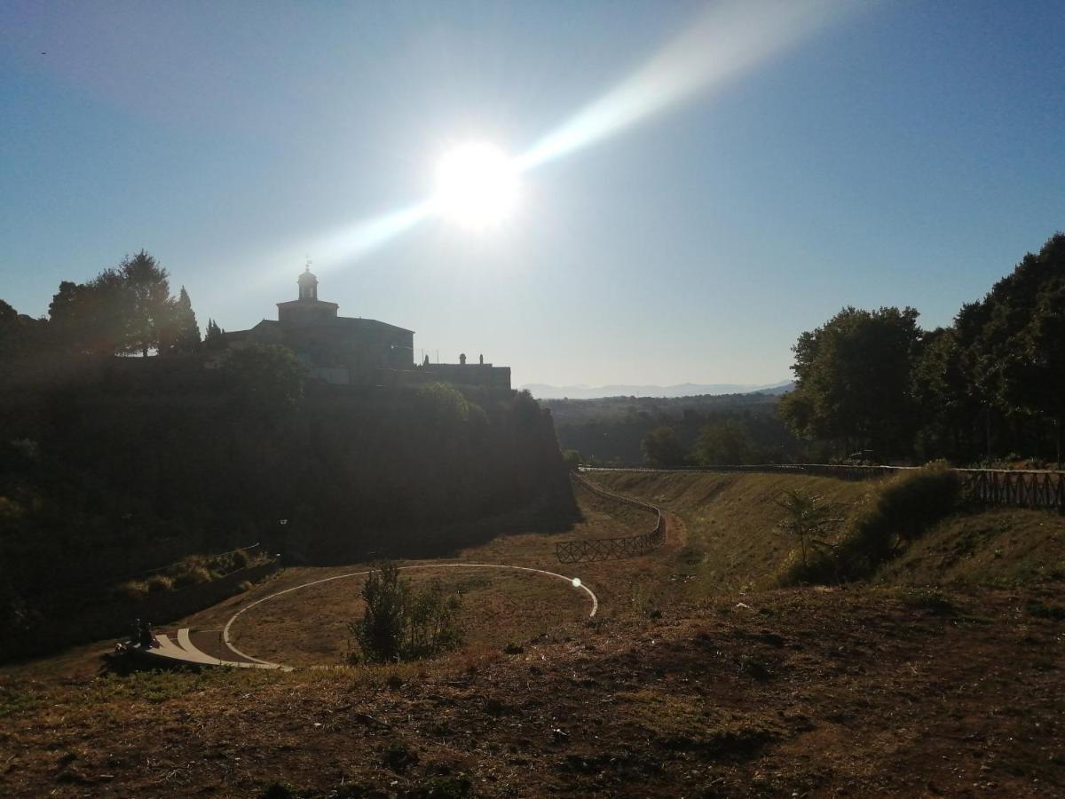 Casetta La Terrazza Civita Castellana Bagian luar foto